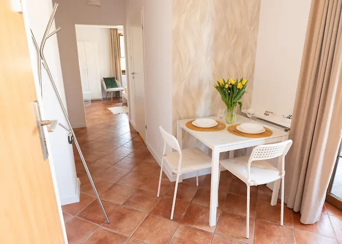 Bianco Crema Przy Jasnej Gorze דירה